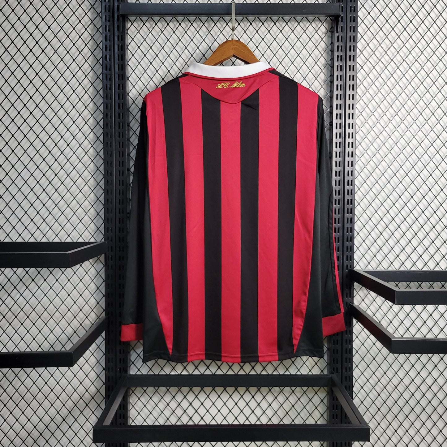 Camisa Retrô Milan I Adidas 2009/10 Manga Longa Vermelho e Preto